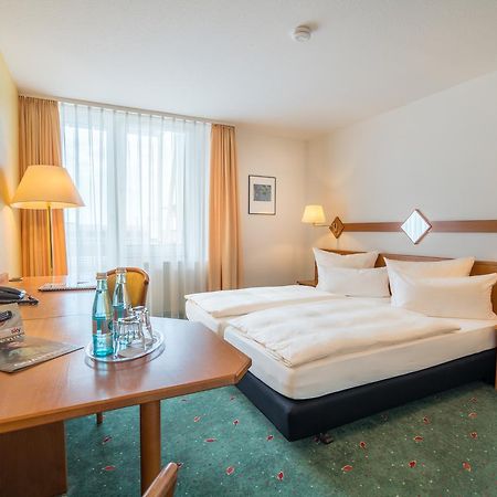 Airporthotel Residenz Steinenbronn ภายนอก รูปภาพ