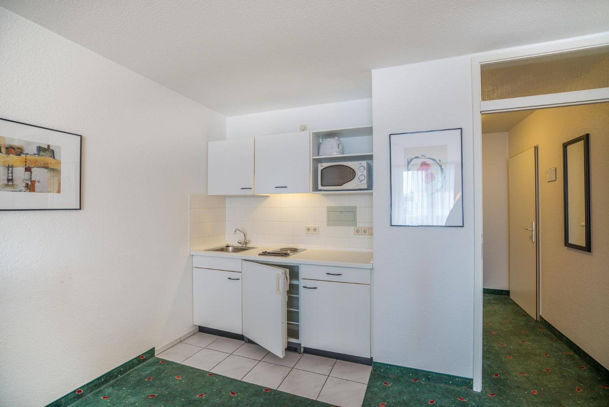 Airporthotel Residenz Steinenbronn ภายนอก รูปภาพ