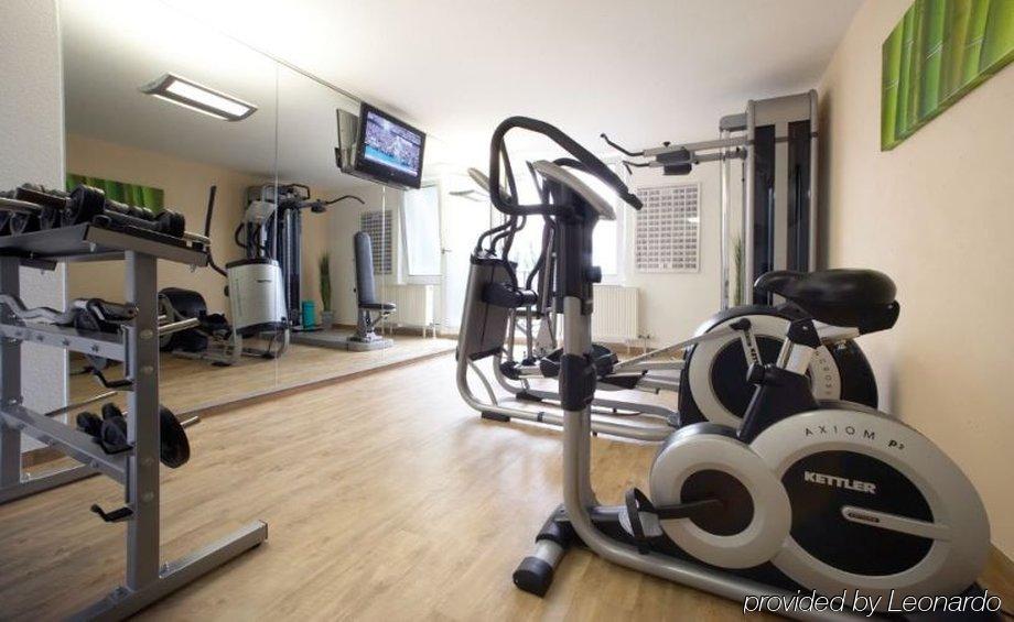 Airporthotel Residenz Steinenbronn ภายนอก รูปภาพ