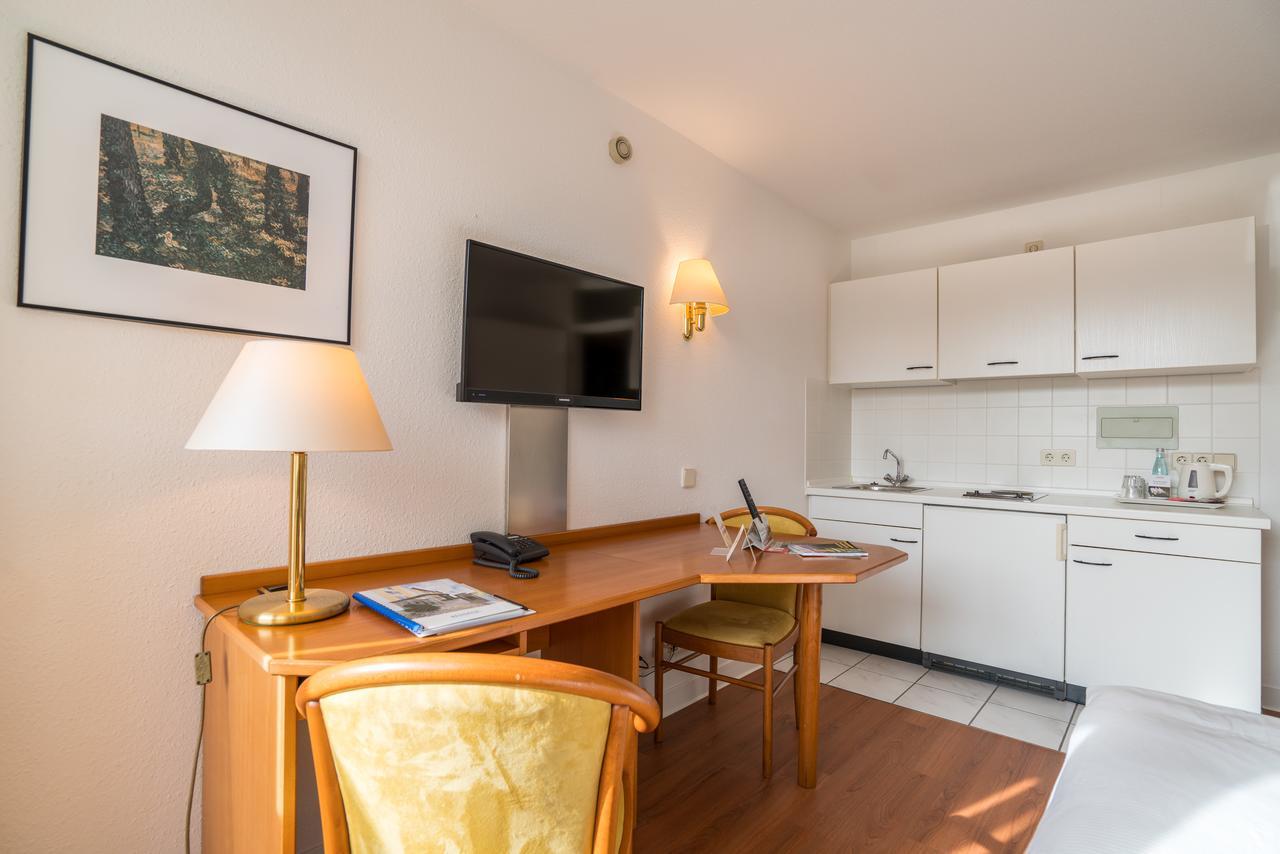 Airporthotel Residenz Steinenbronn ภายนอก รูปภาพ